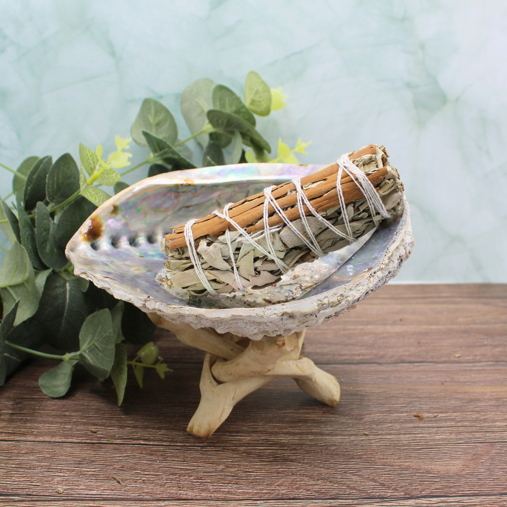 White Sage & Cinnamon Smudge Stick 10cm (price per pc)