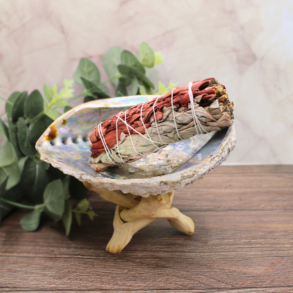 White Sage and Dragonsblood Smudge Stick 10cm label