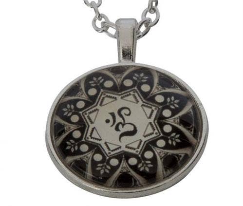 Lucky Pendant Ohm Lotus 22mm