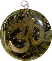 ORGONE ROUND OM PENDANT - EPIDOT