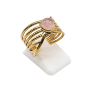 Anillo abierto Golden de acero inoxidable con cuarzo rosa