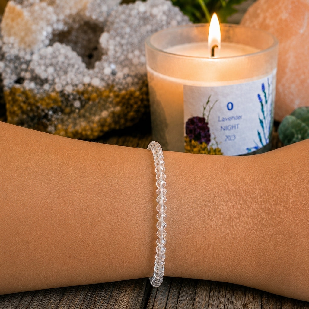 Bracelet en perles facettées de cristal de roche 6mm - Brésil