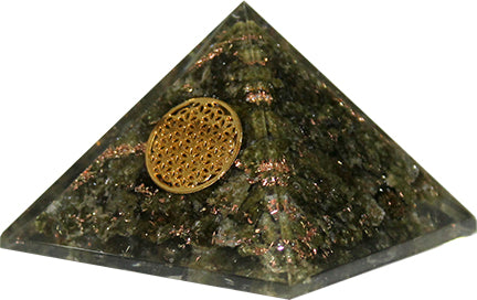 Large Orgonite pyramid Epidot Flower of Life