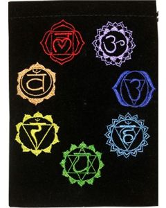 Bolsa De Terciopelo Negro Bordado con Chakra 